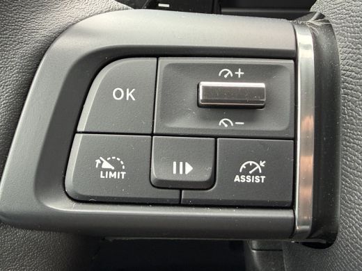 Citroën C4 145pk Hybride Plus (Camera - LED - Navigatie - Automatische Airco - Parkeersensoren - Apple Carplay) ActivLease financial lease