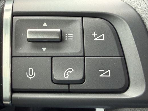 Citroën C4 145pk Hybride Plus (Camera - LED - Navigatie - Automatische Airco - Parkeersensoren - Apple Carplay) ActivLease financial lease