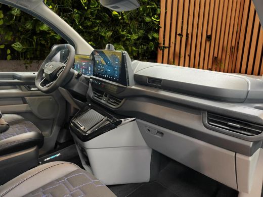 Ford E-Transit Custom MSRT Dubbel Cabine 71kWh | 286PK | 360 cam. | Inkl. Trekhaak | Sportaccesoires | Cruise control a... ActivLease financial lease