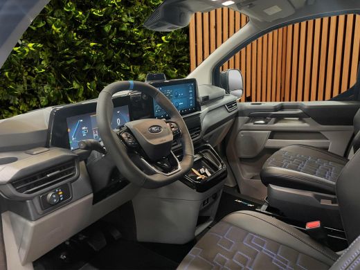 Ford E-Transit Custom MSRT Dubbel Cabine 71kWh | 286PK | 360 cam. | Inkl. Trekhaak | Sportaccesoires | Cruise control a... ActivLease financial lease