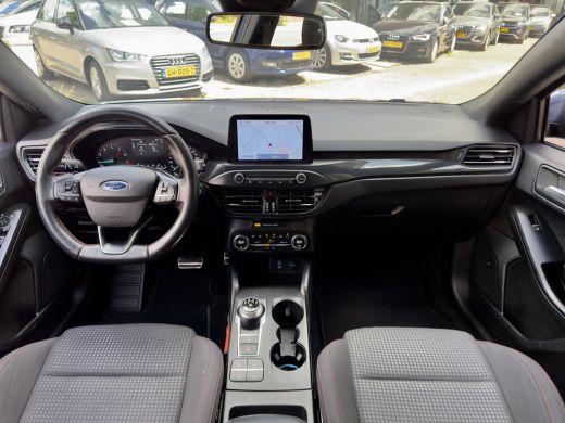 Ford Focus 1.5 AUT8 ST-LINE 150PK EcoBoost NAVI AIRCO PARK-ASSIST LED LMV PDC ActivLease financial lease
