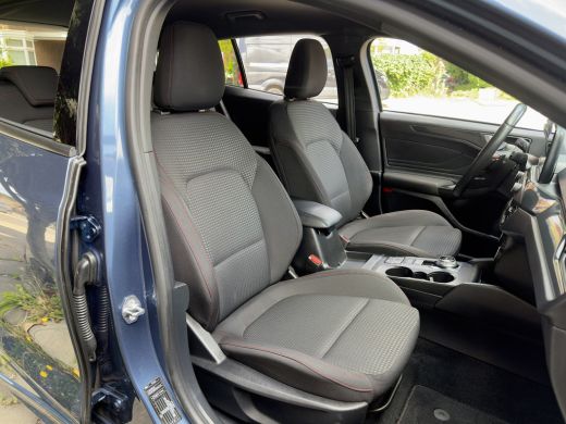 Ford Focus 1.5 AUT8 ST-LINE 150PK EcoBoost NAVI AIRCO PARK-ASSIST LED LMV PDC ActivLease financial lease