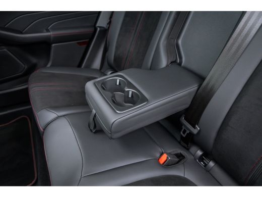Ford Kuga Plug-In Hybrid ST-Line X | Panoramadak | Matrix LED | Head-up display | 360 camera ActivLease financial lease