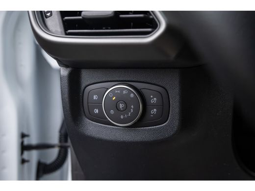 Ford Transit Courier 1.5 EcoBlue Trend 100pk | Navigatie  | Camera | Lichtmetalen velgen ActivLease financial lease