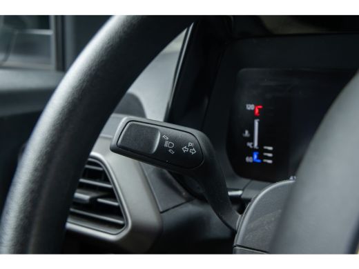 Ford Transit Courier 1.5 EcoBlue Trend 100pk | Navigatie  | Camera | Lichtmetalen velgen ActivLease financial lease