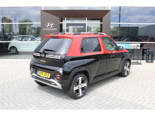 Hyundai Inster Evolve Sky 49 kWh | Tweekleurig| Glazen dak | Stoelverwarming | Warmtepomp | Stuurwielverwarming ... ActivLease financial lease