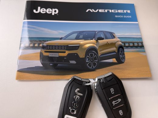 Jeep Avenger 1.2T 4xe The North Face | Achterbank in delen neerklapbaar | Achteruitrijcamera | Afdaal assistent ActivLease financial lease