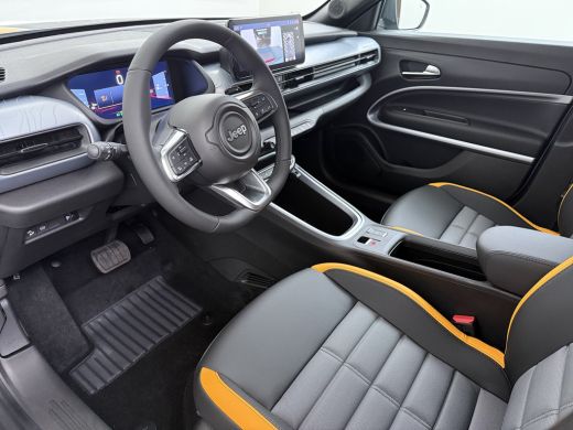 Jeep Avenger 1.2T 4xe The North Face | Achterbank in delen neerklapbaar | Achteruitrijcamera | Afdaal assistent ActivLease financial lease