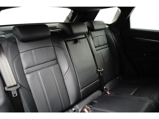 Land Rover Range Rover Evoque 1.5 P300e AWD R-Dynamic SE | Leder | Adaptive Cruise | Dodehoek Detectie | Elekt. Achterklep | St... ActivLease financial lease
