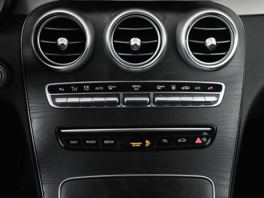 Mercedes-Benz C-Klasse 300e AMG Limited Edition | SOH 84.9% | 360 Camera | Trekhaak | Stoelverwarming | Leder/Alcantara ... ActivLease financial lease