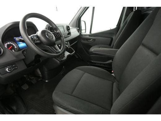 Mercedes-Benz Sprinter 2.2 CDI L1H1 | Airco | Cruise | Camera | Carplay | Trekhaak | Parkeersens. ActivLease financial lease