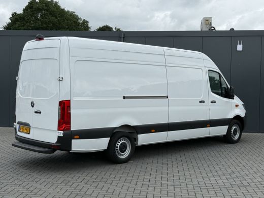 Mercedes-Benz Sprinter 315 CDI 150 PK / L3H2 / 360 CAMERA / AIRCO / CRUISE / NAVI / 3-ZITS / CARPLAY / GEVEERDE STOEL ActivLease financial lease