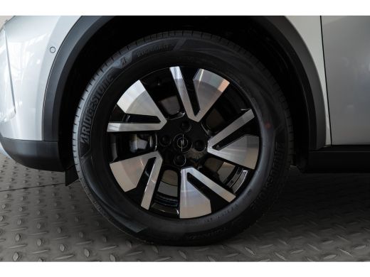 Opel Frontera 1.2 Turbo Hybrid GS 7 Persoons. | 8 Jaar Garantie | Camera | Stoel & Stuurverwarming | Climate Co... ActivLease financial lease