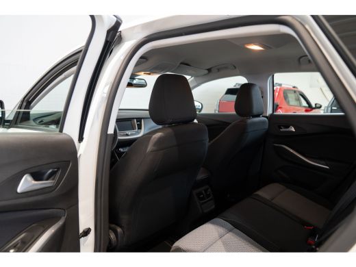 Opel Grandland X 1.2 Turbo Edition | Parkeersensoren | Lichtmetalen velgen | Apple Carplay & Android Auto | Blueto... ActivLease financial lease