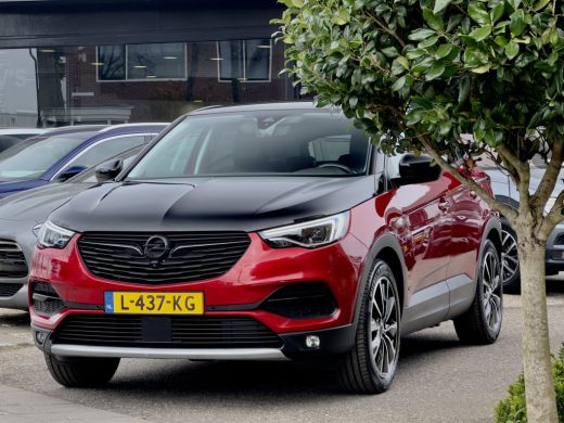 Opel Grandland X 1.6 TURBO AUT8 HYBRID4 TWO-TONE ULTIMATE 72D.KM 200PK. LEDER NAVI CAMERA APPLE-CARPLAY LED 19 INC... ActivLease financial lease