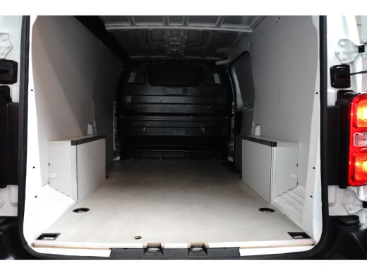 Opel Vivaro 2.0 Diesel 180 S&S L3 | Achteruitrijcamera | Buitenspiegels elektrisch inklapbaar | Voorstoelen v... ActivLease financial lease