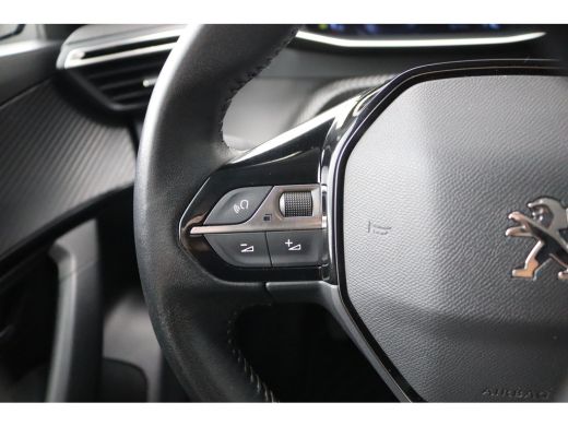 Peugeot 2008 1.2 PureT. 130PK Allure Gr.-Navigatie/Camera/Cruise-control/Carplay-android ActivLease financial lease