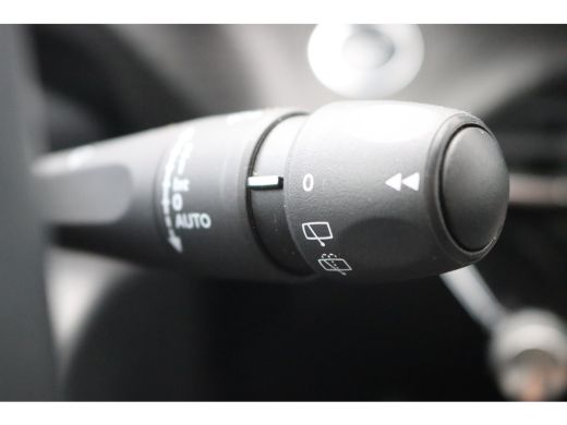 Peugeot 2008 1.2 PureT. 130PK Allure Gr.-Navigatie/Camera/Cruise-control/Carplay-android ActivLease financial lease