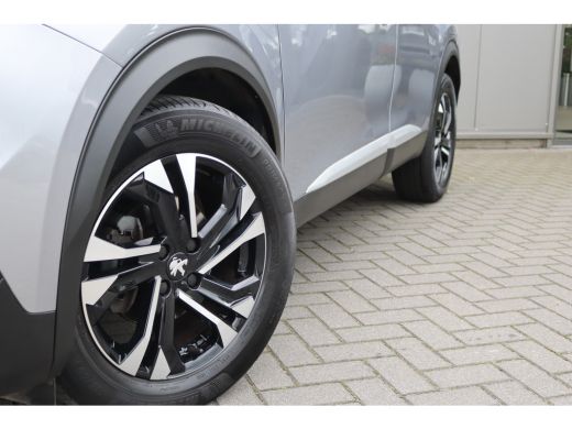 Peugeot 2008 1.2 PureT. 130PK Allure Gr.-Navigatie/Camera/Cruise-control/Carplay-android ActivLease financial lease
