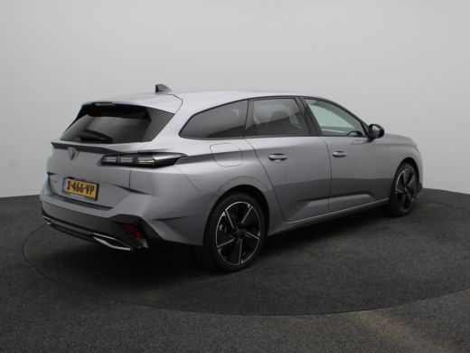 Peugeot e-308 Allure EV 54 kWh | SOH 93% | Stoelverwarming | Stuurverwarming | Navigatie | Verwamde Voorruit | ... ActivLease financial lease