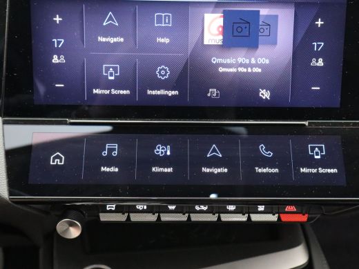 Peugeot e-308 Allure EV 54 kWh | SOH 93% | Stoelverwarming | Stuurverwarming | Navigatie | Verwamde Voorruit | ... ActivLease financial lease