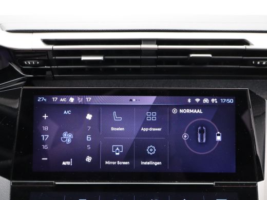 Peugeot e-308 Allure EV 54 kWh | SOH 93% | Stoelverwarming | Stuurverwarming | Navigatie | Verwamde Voorruit | ... ActivLease financial lease