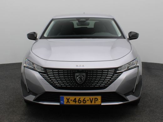 Peugeot e-308 Allure EV 54 kWh | SOH 93% | Stoelverwarming | Stuurverwarming | Navigatie | Verwamde Voorruit | ... ActivLease financial lease