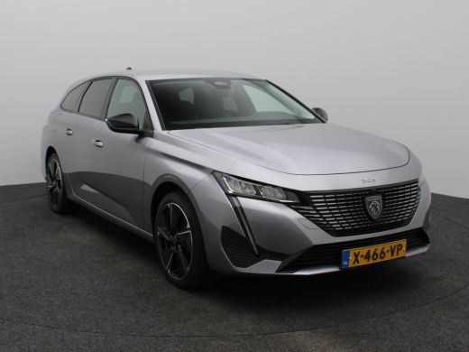 Peugeot e-308 Allure EV 54 kWh | SOH 93% | Stoelverwarming | Stuurverwarming | Navigatie | Verwamde Voorruit | ... ActivLease financial lease