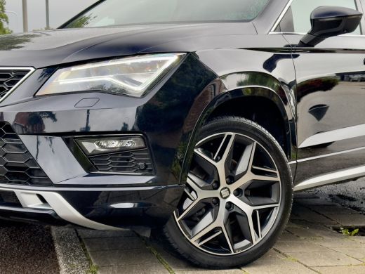 Seat Ateca 1.5 TSI AUT7 FR INTENSE 150PK PANODAK LEDER NAVI CAMERA360 DIGI-DASH CARPLAY LED LMV PDC ActivLease financial lease