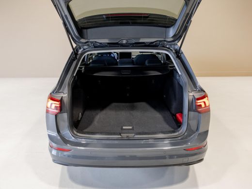 Volkswagen Golf Variant 1.5 eTSI Life Edition / 150pk / Stoel en stuur verwarming / ActivLease financial lease