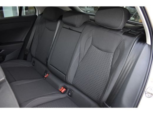 Volkswagen T-Roc 1.5 eTSI 116PK DSG-7 Life First Edition | CAMERA | VIRTUAL COCKPIT | APP. CONNECT | ADAPT. CRUISE... ActivLease financial lease
