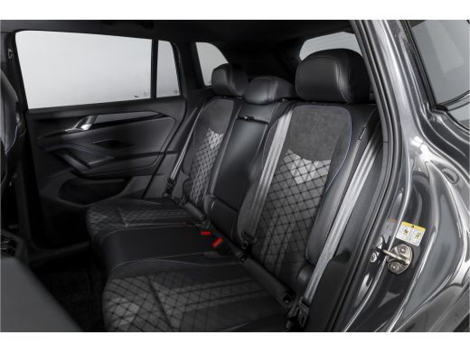 Volkswagen Tiguan 1.5 eHybrid 272 PK R-Line | Black Style | Elek. Trekhaak | S/K-panodak | Adapt. Cruise | Stoel-+s... ActivLease financial lease
