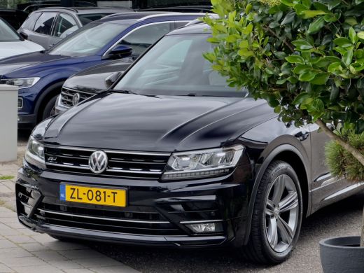 Volkswagen Tiguan 1.5 TSI AUT7 2X R-LINE. DESIGNO-INT NAVI DIGI-DASH PARKPILOT APPLE-CARPLAY 20 INCH-LMV PDC ActivLease financial lease