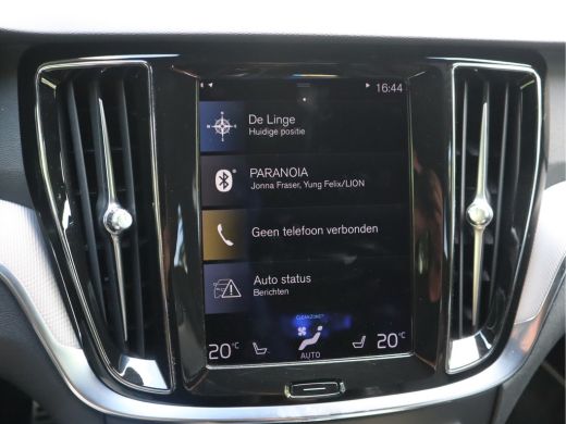 Volvo  V60 2.0 T6 Recharge AWD R-Design Navi / HarmanKardon / Lm19'' / Stoel-stuurverw &ventilatie / Autopil... ActivLease financial lease