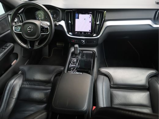 Volvo  V60 2.0 T6 Recharge AWD R-Design Navi / HarmanKardon / Lm19'' / Stoel-stuurverw &ventilatie / Autopil... ActivLease financial lease