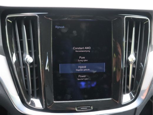 Volvo  V60 2.0 T6 Recharge AWD R-Design Navi / HarmanKardon / Lm19'' / Stoel-stuurverw &ventilatie / Autopil... ActivLease financial lease