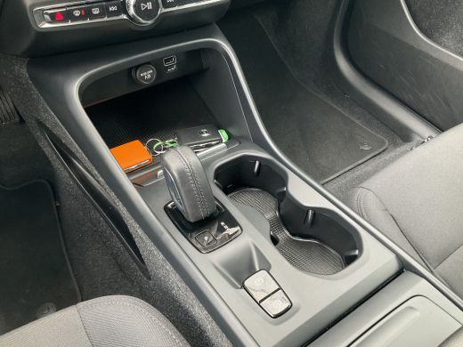 Volvo  XC40 1.5 T3 Business Pro Automaat Adap.Cruise Nav/Cam Carplay Orig.NL Hoogzitter! ActivLease financial lease