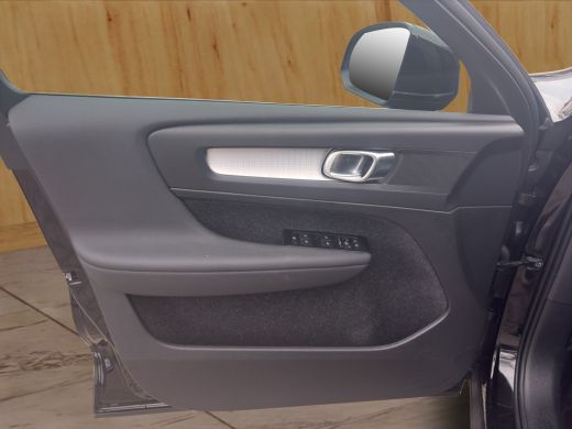 Volvo  XC40 1.5 T4 Recharge Inscription Expression | BLIS | Camera | Panoramadak | Keyless start / entry | Ad... ActivLease financial lease