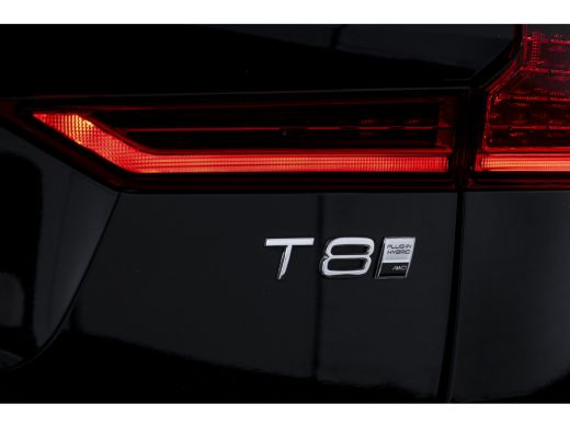 Volvo  XC60 2.0 T8 Plug-in hybrid AWD Plus Dark | S/K-Panodak | Dig. Cockpit | Adapt. Cruise | Winterpakket |... ActivLease financial lease