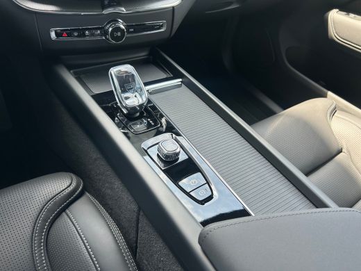 Volvo  XC60 2.0 T8 Plug-in hybrid AWD Ultra Black Edition Exec | Luchtvering | Bowers&Wilkins | HUD | 360 Cam... ActivLease financial lease