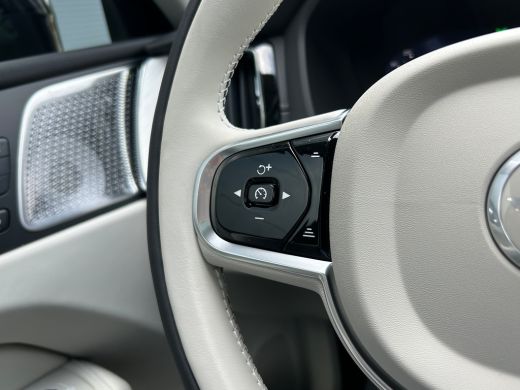 Volvo  XC60 2.0 T8 Plug-in hybrid AWD Ultra Dark Exec. Ed. | Luchtvering | Bowers&Wilkins | HUD | Massage | ActivLease financial lease