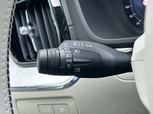 Volvo  XC60 2.0 T8 Plug-in hybrid AWD Ultra Dark Exec. Ed. | Luchtvering | Bowers&Wilkins | HUD | Massage | ActivLease financial lease