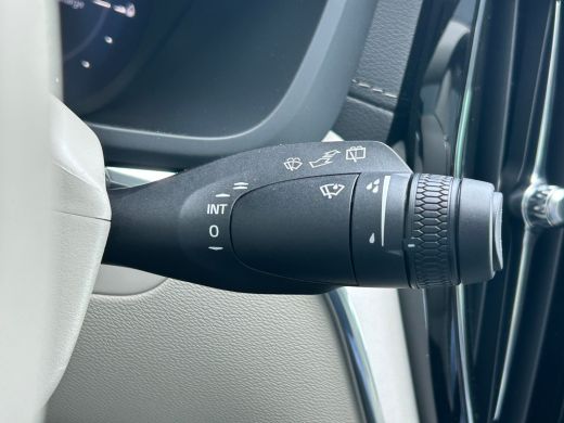 Volvo  XC60 2.0 T8 Plug-in hybrid AWD Ultra Dark Exec. Ed. | Luchtvering | Bowers&Wilkins | HUD | Massage | ActivLease financial lease