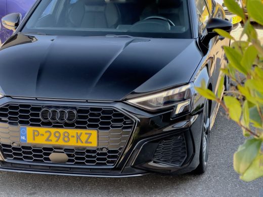 Audi A3 Limousine 35 TFSI AUT7 S-LINE. NAVI DIGI-DASH APPLE-CARPLAY AIRCO LED LMV PDC ActivLease financial lease