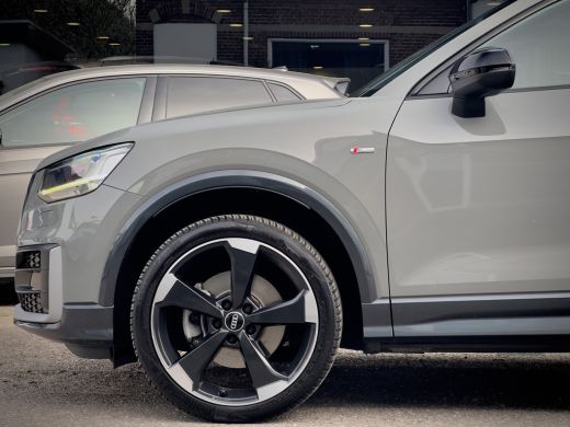 Audi Q2 1.4 TFSI AUT7 S-LINE. PANODAK BLACK EDITION VOL-LEDER 19 INCH-LMV NAVI LED PDC ActivLease financial lease