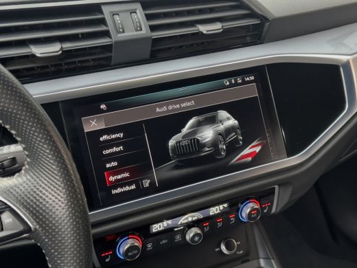 Audi Q3 45 TFSI 2.0 AUT7 QUATTRO COMPETITION 3X S-LINE EDITION ONE PANODAK LEDER NAVI DIGI-DASH APPLE-CAR... ActivLease financial lease