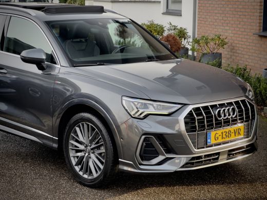 Audi Q3 45 TFSI 2.0 AUT7 QUATTRO COMPETITION 3X S-LINE EDITION ONE PANODAK LEDER NAVI DIGI-DASH APPLE-CAR... ActivLease financial lease