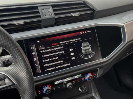 Audi Q3 45 TFSI 2.0 AUT7 QUATTRO COMPETITION 3X S-LINE EDITION ONE PANODAK LEDER NAVI DIGI-DASH APPLE-CAR... ActivLease financial lease