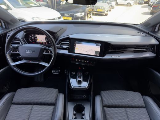Audi Q4 e-tron 40 2X S-LINE 77 kWh LEDER 20 INCHE-LMV CAMERA-360 DIGI-DASH NAVI LED PDC ActivLease financial lease