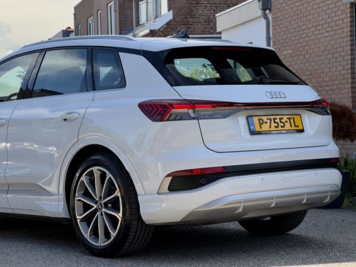 Audi Q4 e-tron 40 2X S-LINE 77 kWh LEDER 20 INCHE-LMV CAMERA-360 DIGI-DASH NAVI LED PDC ActivLease financial lease